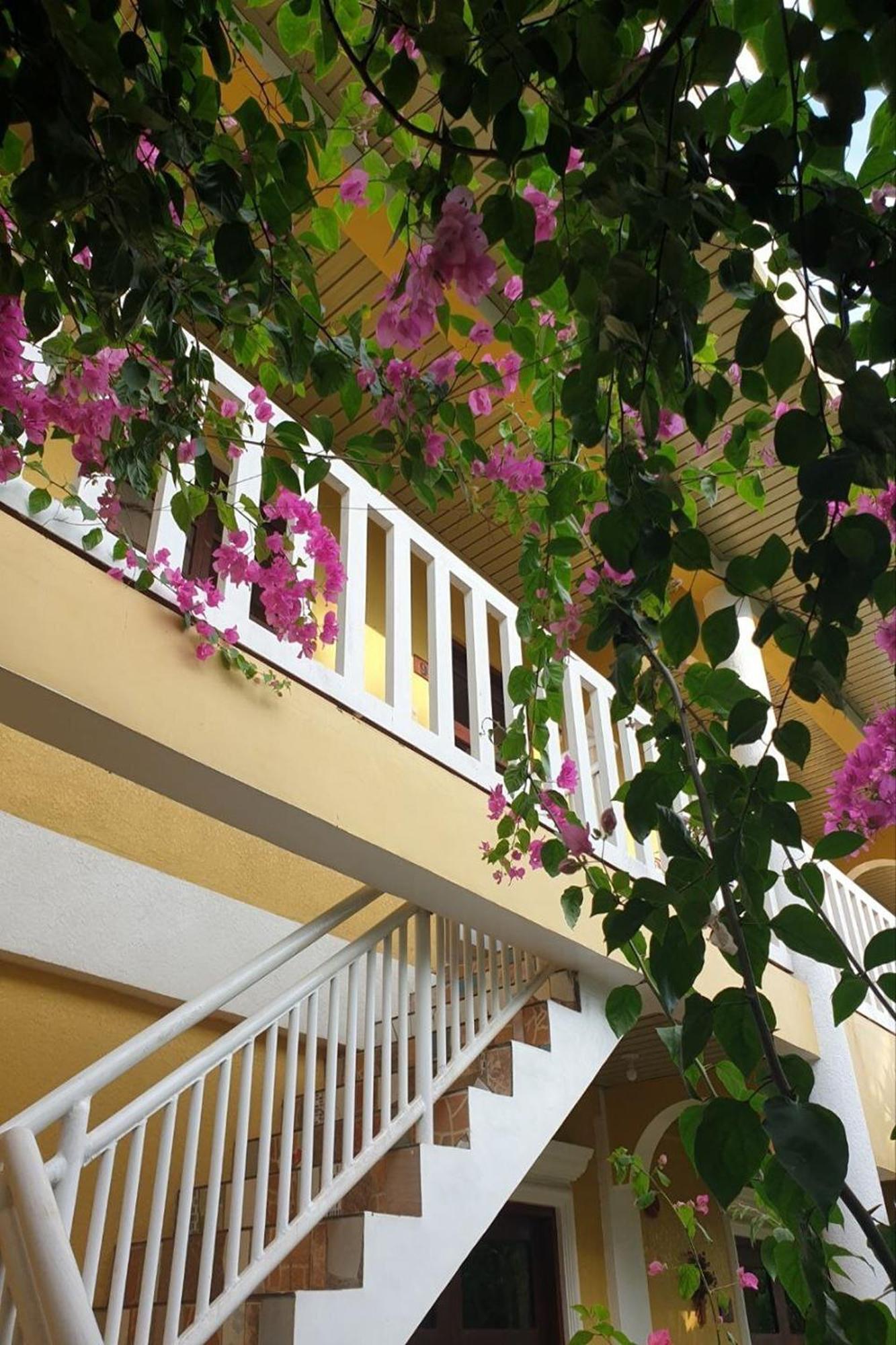 Hanbee'S Resort Puerto Princesa Exterior photo